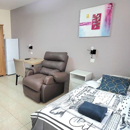 Residences Les Sansonnets "Appartements & Studios" ジョンザック エクステリア 写真