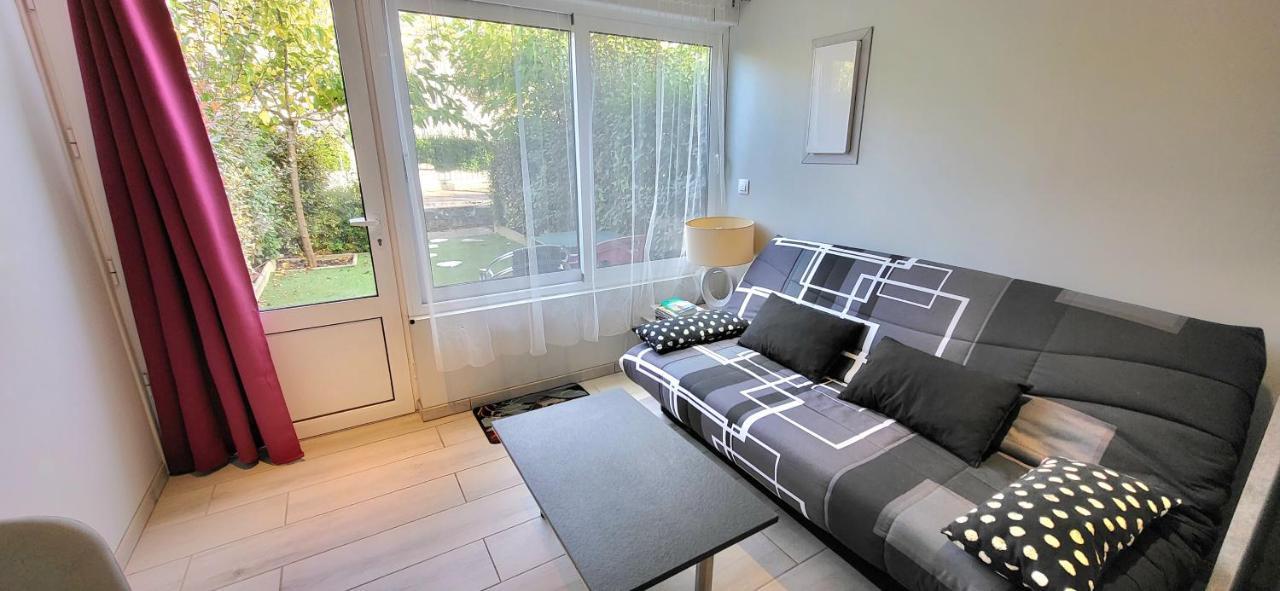 Residences Les Sansonnets "Appartements & Studios" ジョンザック エクステリア 写真